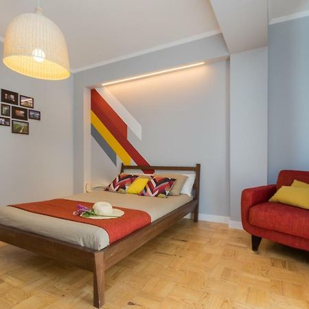 Lisbon Airport Hostel Bagian luar foto