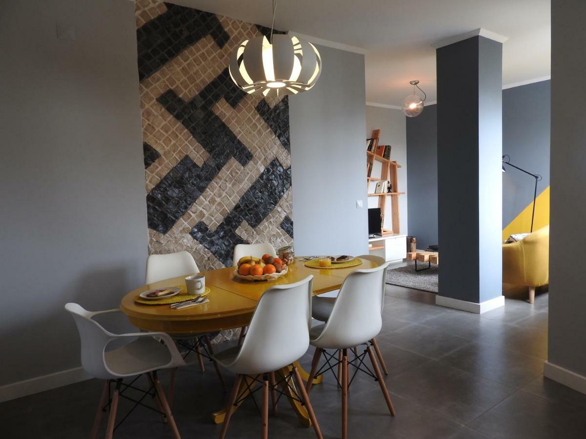 Lisbon Airport Hostel Bagian luar foto