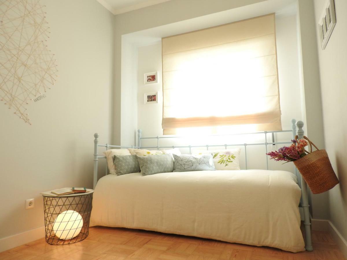 Lisbon Airport Hostel Bagian luar foto