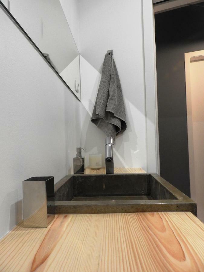Lisbon Airport Hostel Bagian luar foto