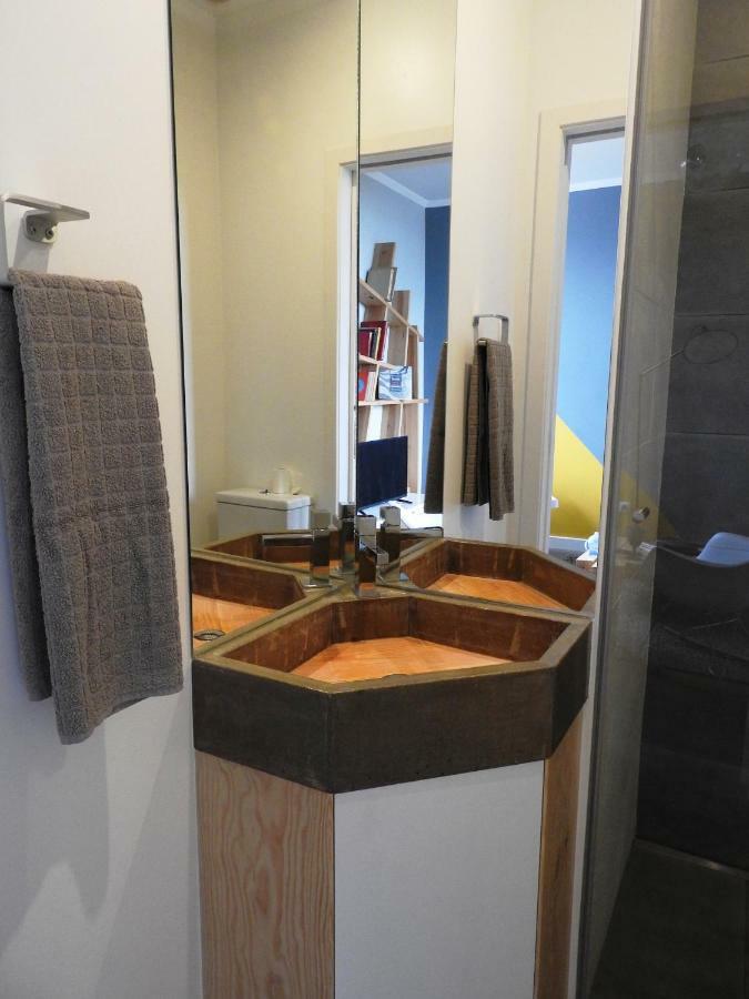 Lisbon Airport Hostel Bagian luar foto